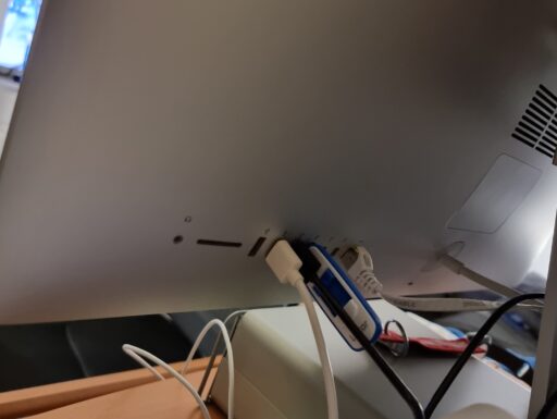 IMAC 27" del 2012 e MACBOOK 13" del 2018 insieme e separati