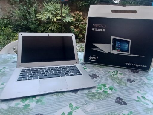 Laptop 13,3