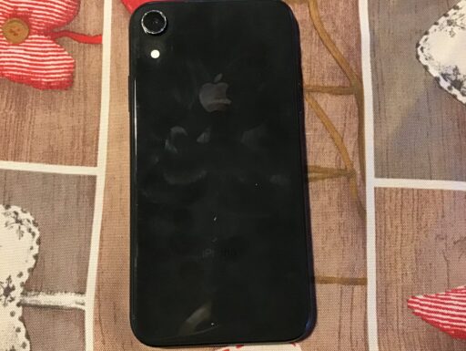 IPHONE XR 64 GB