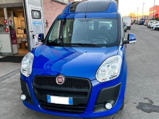 Fiat Doblò tetto alto trasporto disabili km 50.000