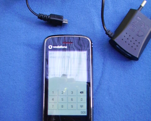 Cellulare Touchscreen Vodafone 547