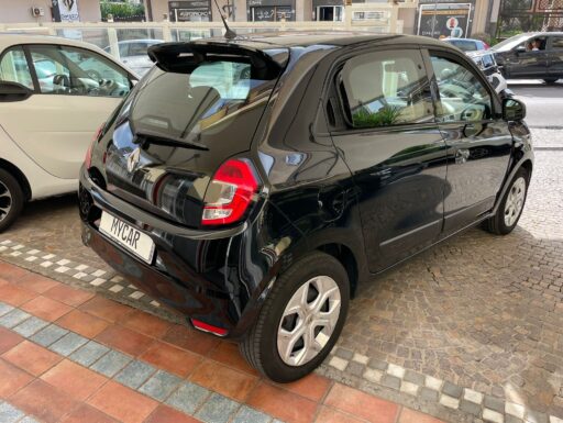 Renault twingo 1.0 intens km 34.000 certificati