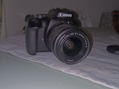 Fotocamera Canon d4000