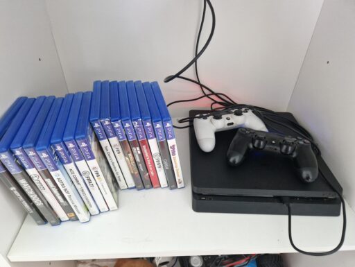 PlayStation 4 slim 500GB