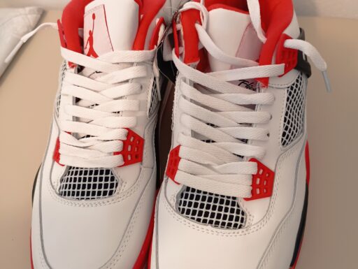 Nike Jordan 4