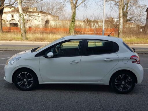 PEUGEOT 208 1.4 HDI 68 CV 5 Porte Diesel