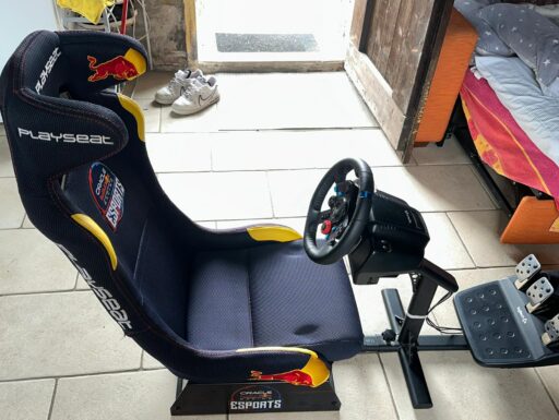 Volante ps5 + sedia redbull