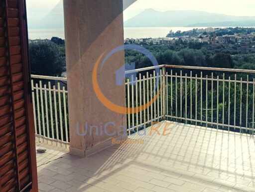 Appartamento con vista mare