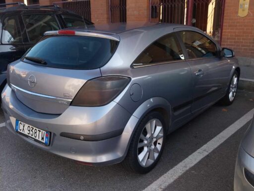 Opel astra gtc