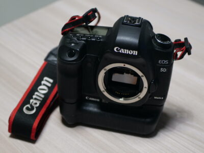 Reflex canon eos 5d mark 2 full frame con battery grip