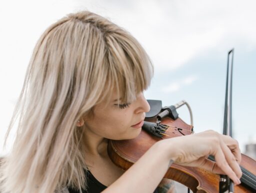 Pianista e violinista