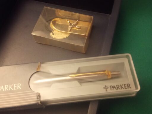 Penna parker e fermabanconote