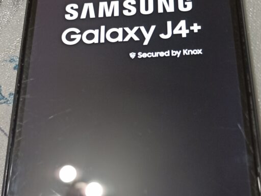 Smartphone samsung galaxy j4 plus