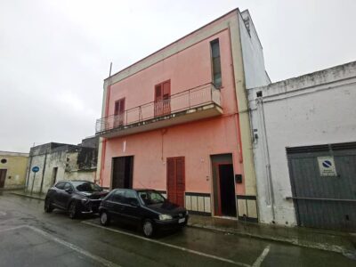 Casa san donaci (br) via vico regina elena n.63/65