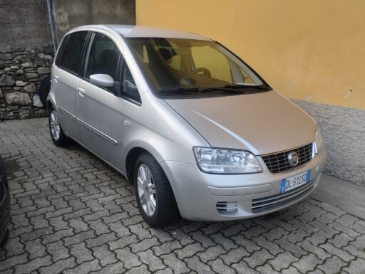 Fiat idea 1.4 blackstar automatica