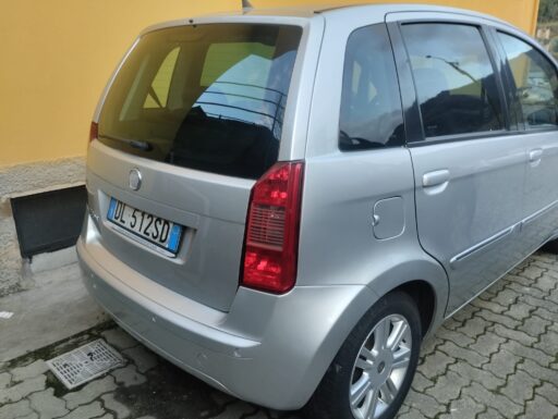 Fiat idea 1.4 blackstar automatica