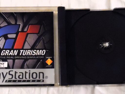 Gran turismo platinum ps1 solo custodia e manuale