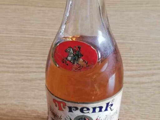 Bottiglia mignon liquore trenk anni 60