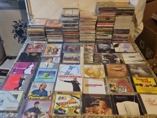 Lotto 200 cd musicali – 45 sigillati