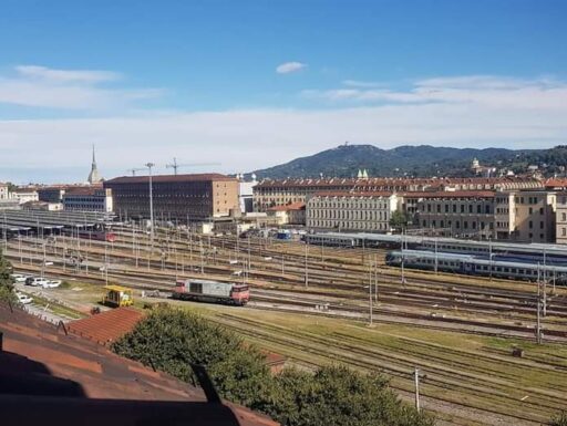 Mansarda guglia rossa bilocale, torino zona crocetta