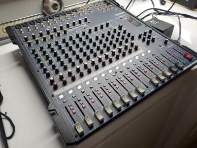 Mixer yamaha mg166cx-usb 16 canali