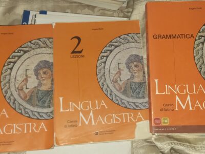 Libri per scuole superiori