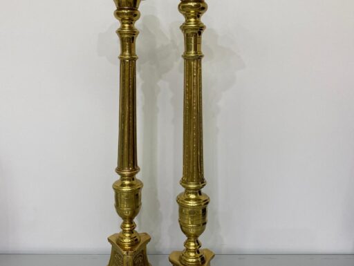 Coppia di antichi candelabri