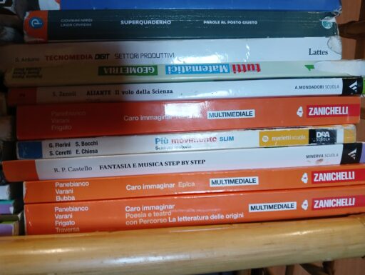 Libri di testo medie e superiori