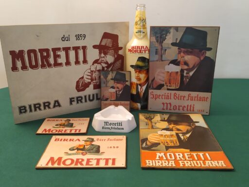 Il bevitore con baffi e cappello nell'etichetta birra morett