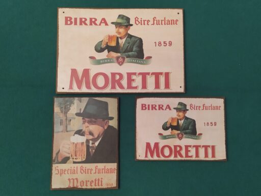 Il bevitore con baffi e cappello nell'etichetta birra morett